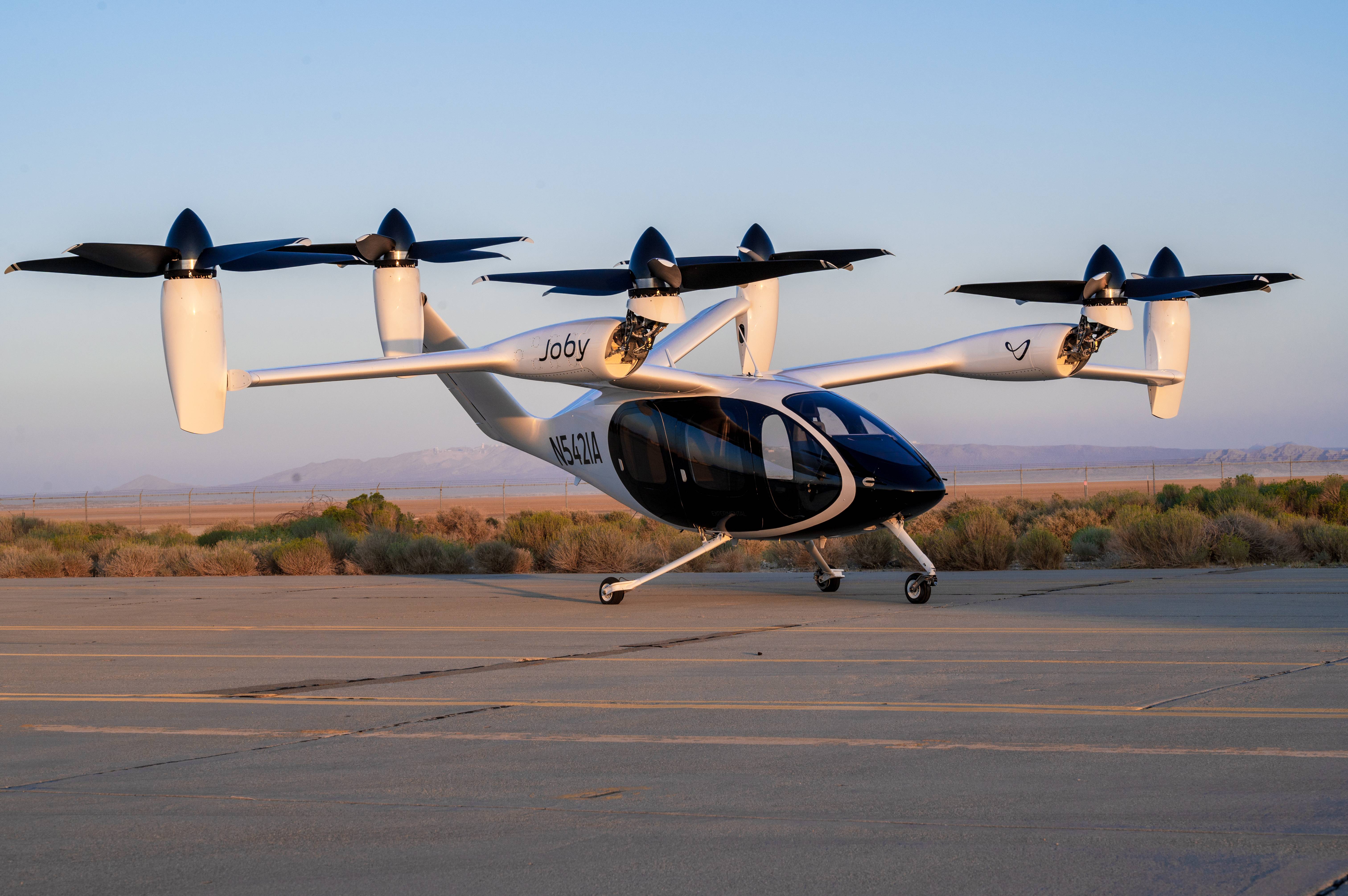 Major Companies Racing to the Sky (image credits: wikimedia)