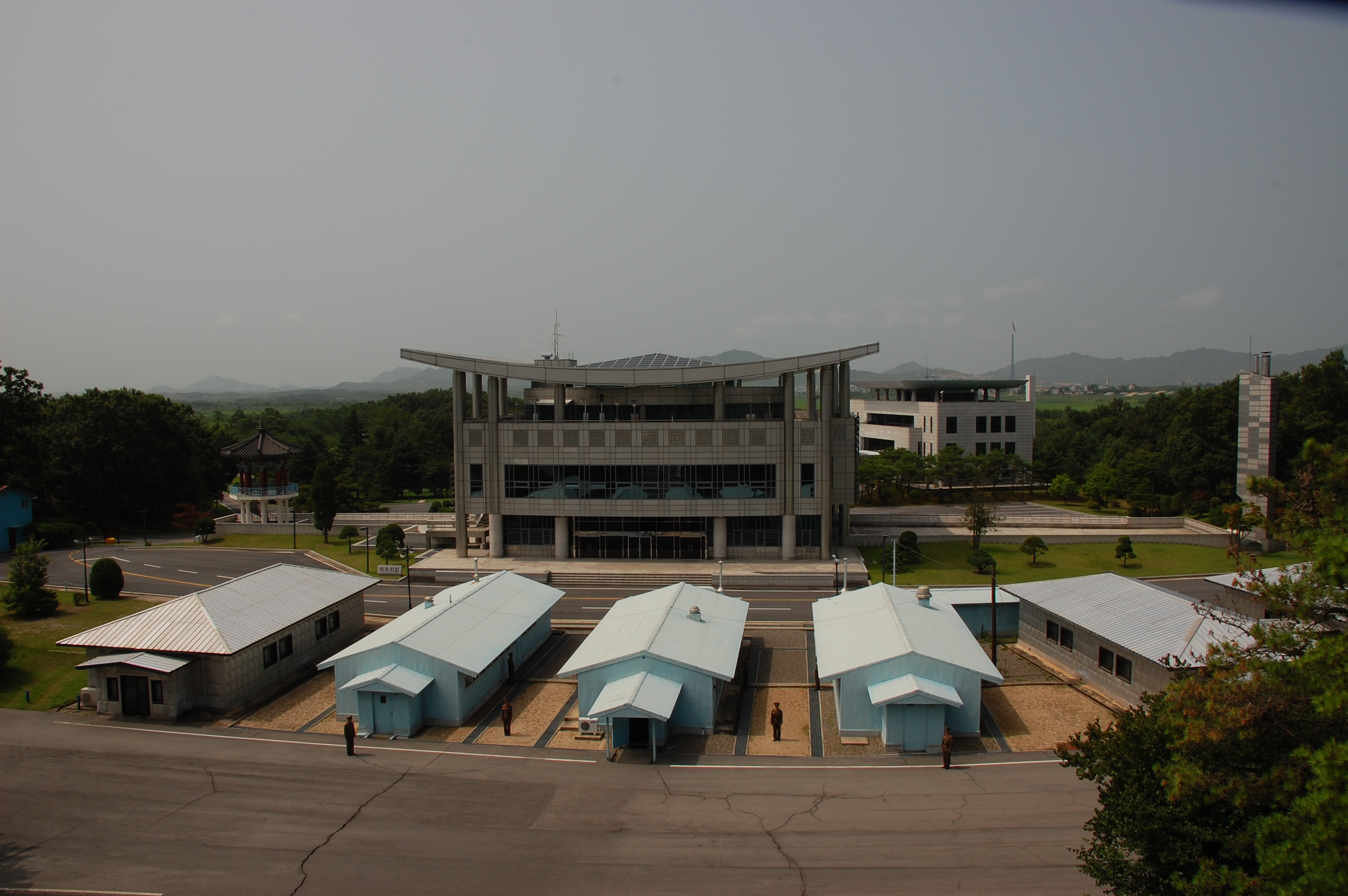 North Korea Mystery Behind Closed Doors (image credits: wikimedia)