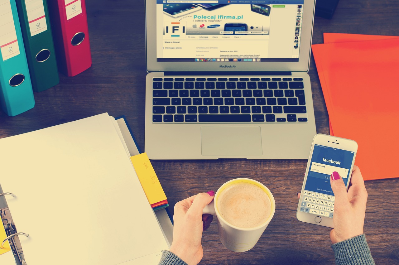 Social Media and Legal Consequences (image credits: pixabay)