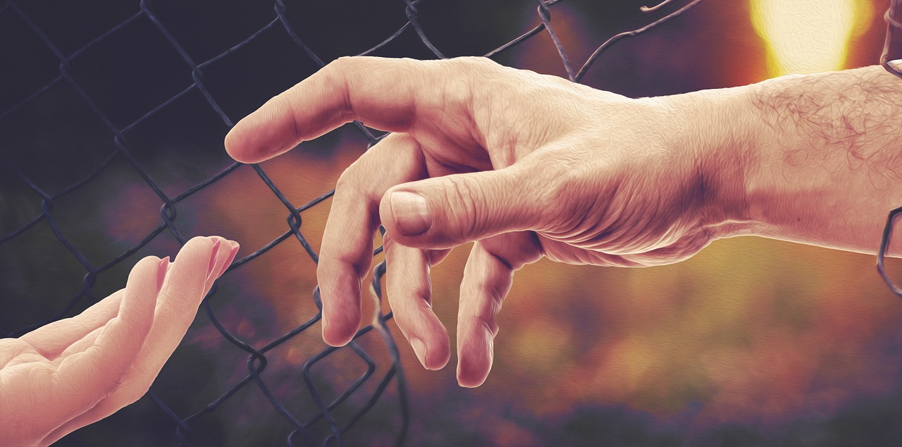 Humanitarian Issues at the Border (image credits: pixabay)