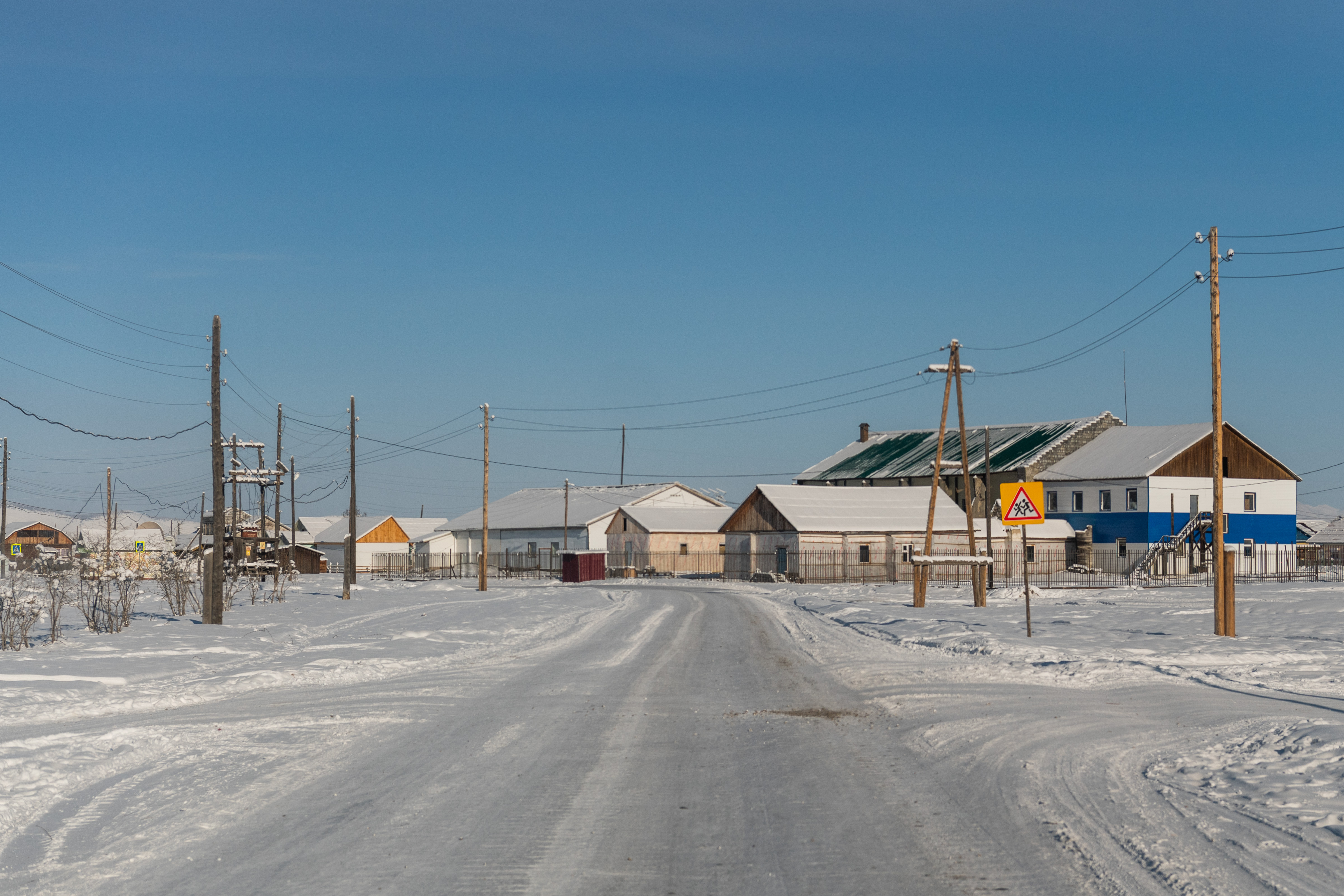 Russia: Siberian Chill and Ice-Bound Villages (image credits: wikimedia)