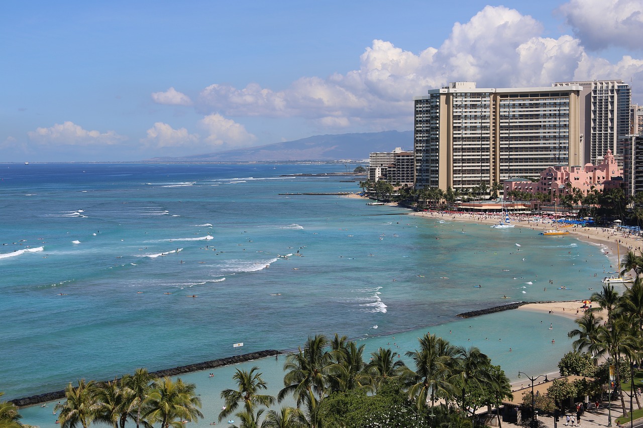 24. Waikiki Beach, Honolulu, Hawaii (image credits: pixabay)