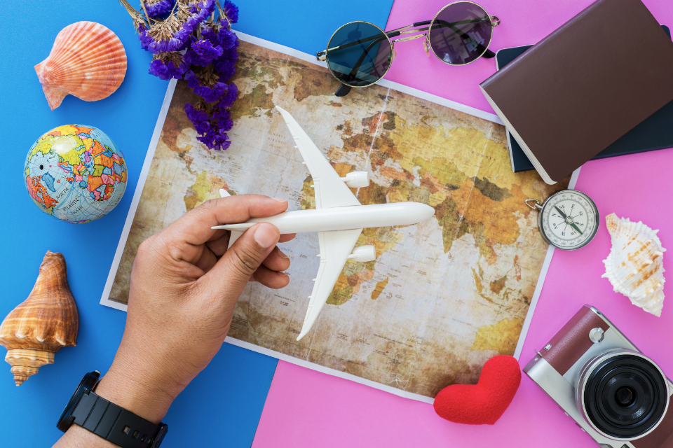 Rising Travel Costs (image credits: stocksnap)