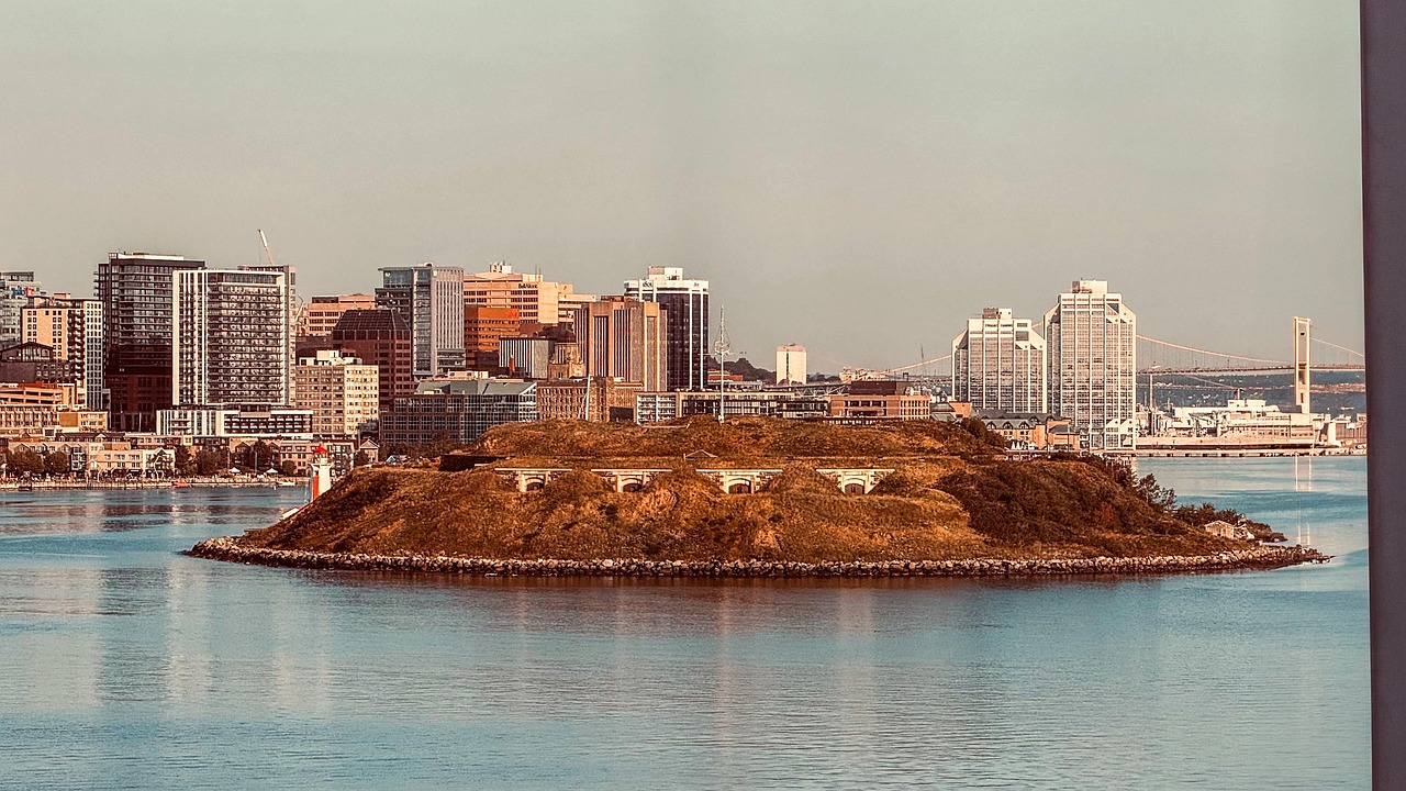 Halifax: Maritime Magnet Faces the Music (image credits: pixabay)