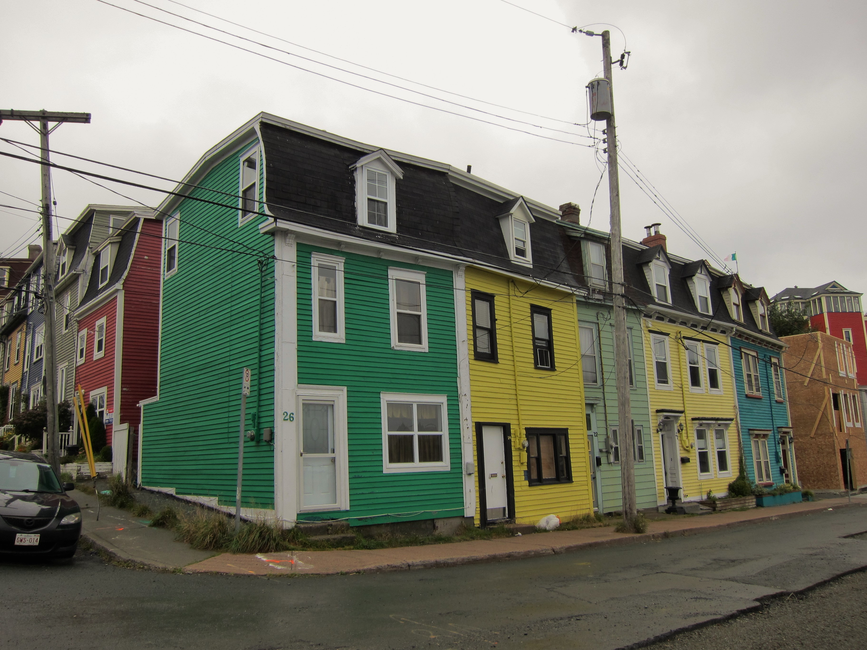 St Johns Crowds on the Edge of the Atlantic (image credits: wikimedia)