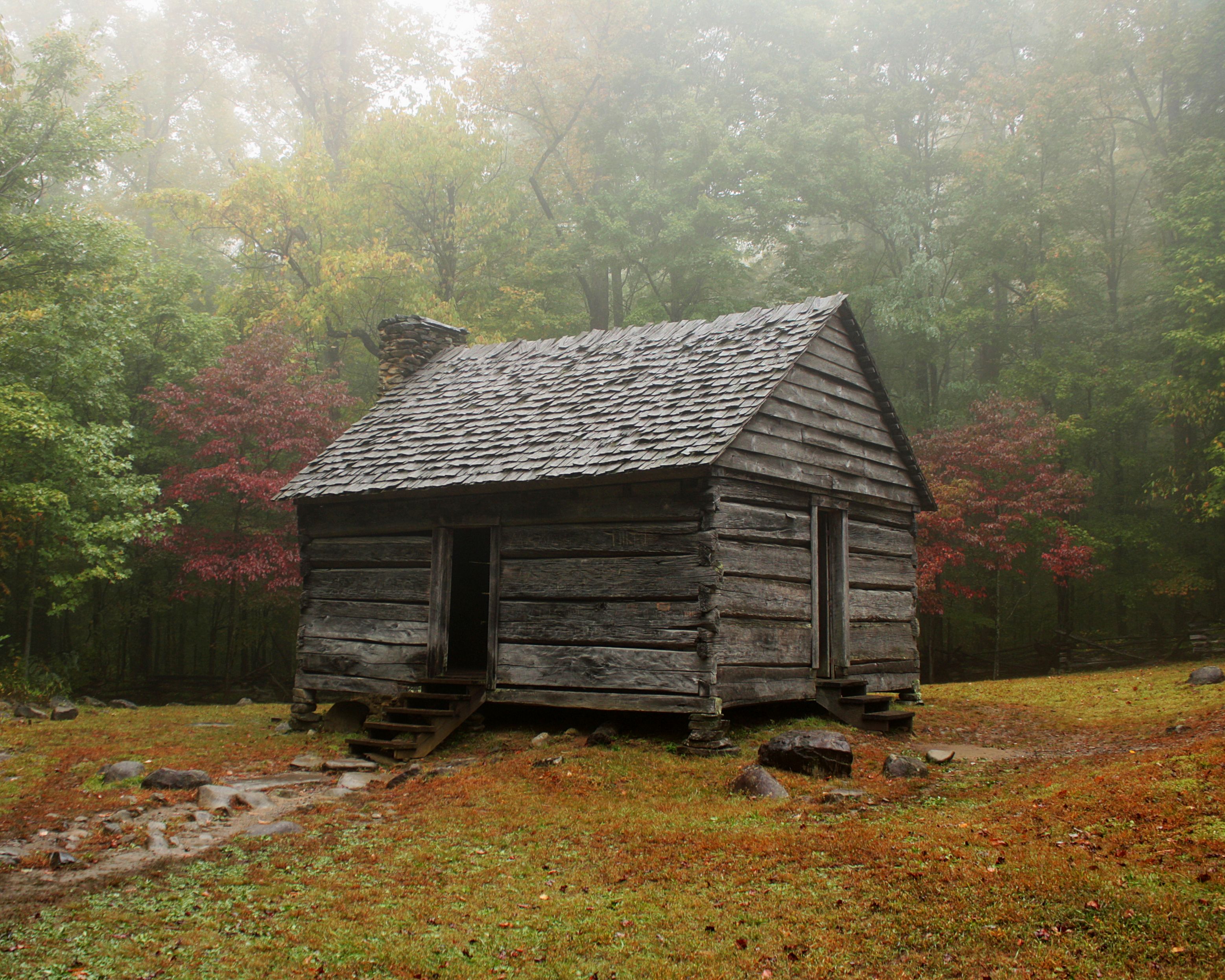 Great Smoky Mountains Misty Mornings and Timeless Trails (image credits: wikimedia)