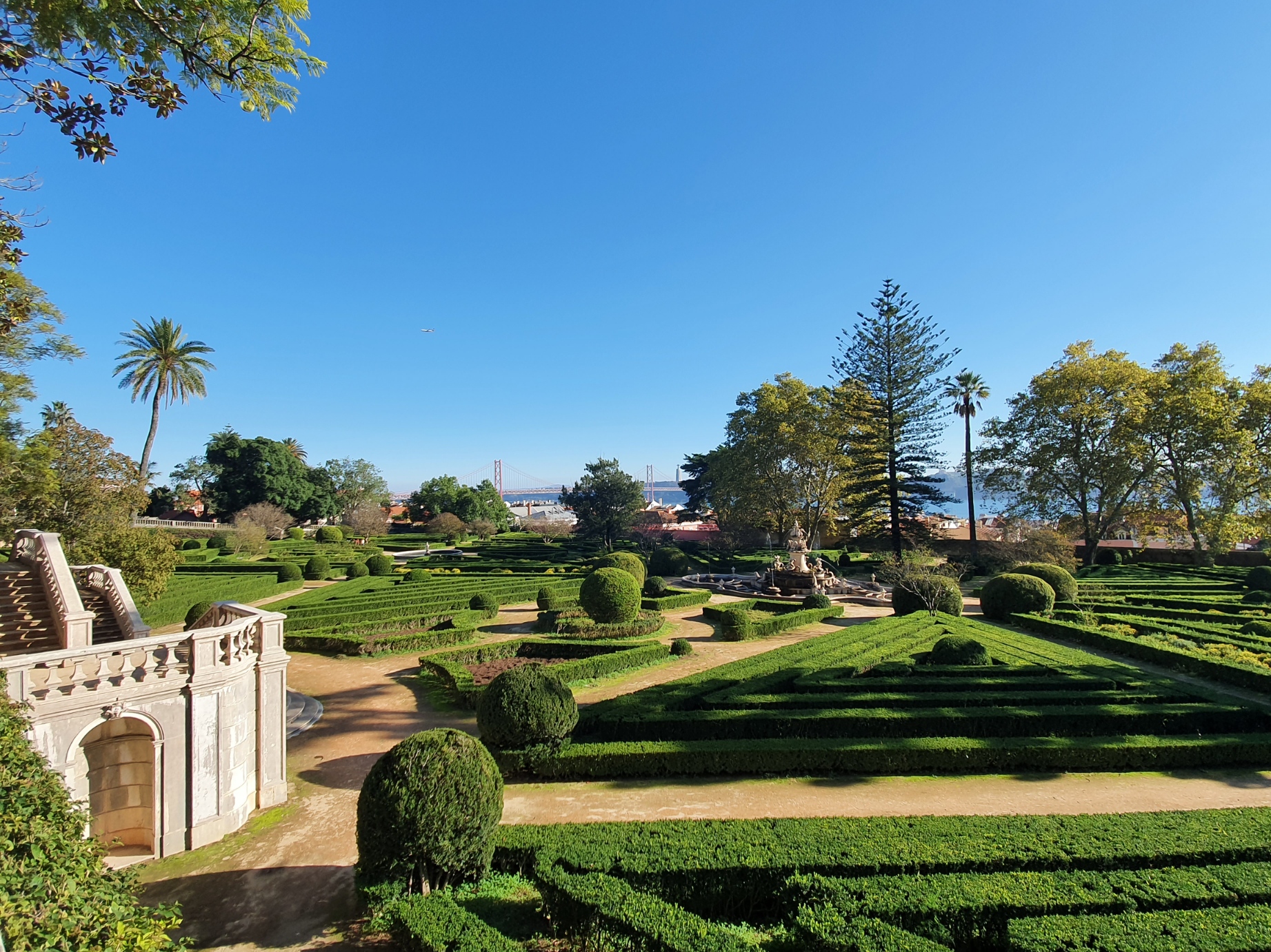 The Tranquility of Lisbon's Gardens (image credits: wikimedia)