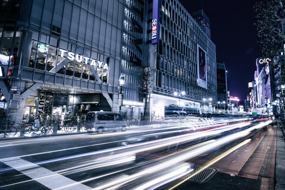 Japan: High-Tech Toilets and Spotless Streets (image credits: stocksnap)