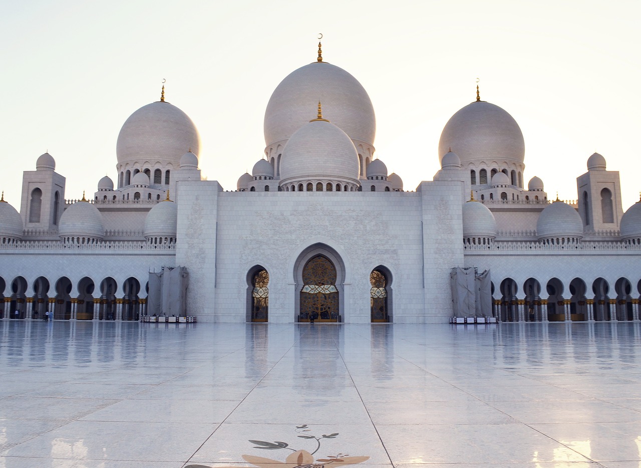 United Arab Emirates: The Humid Heat (image credits: pixabay)