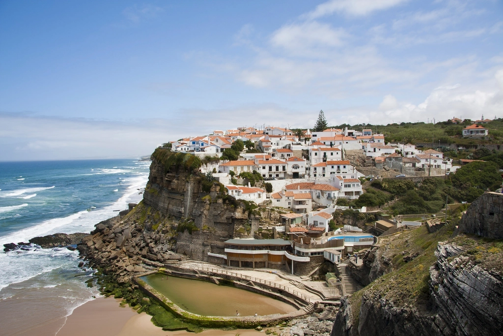 Portugal: Affordable European Gem (image credits: rawpixel)