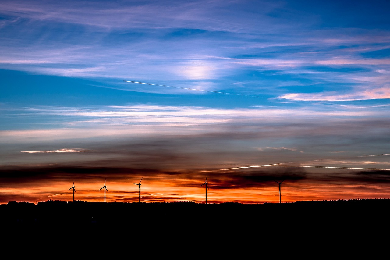 Canada: Advancing Renewable Energy (image credits: pixabay)
