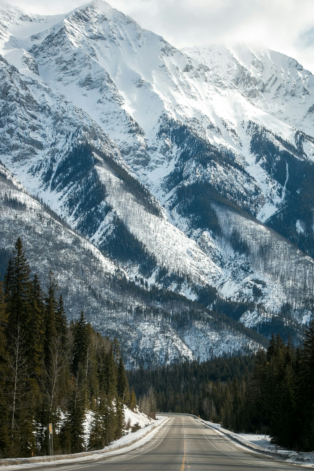 Banff, Alberta (Bonus Canadian Pick!) (image credits: unsplash)