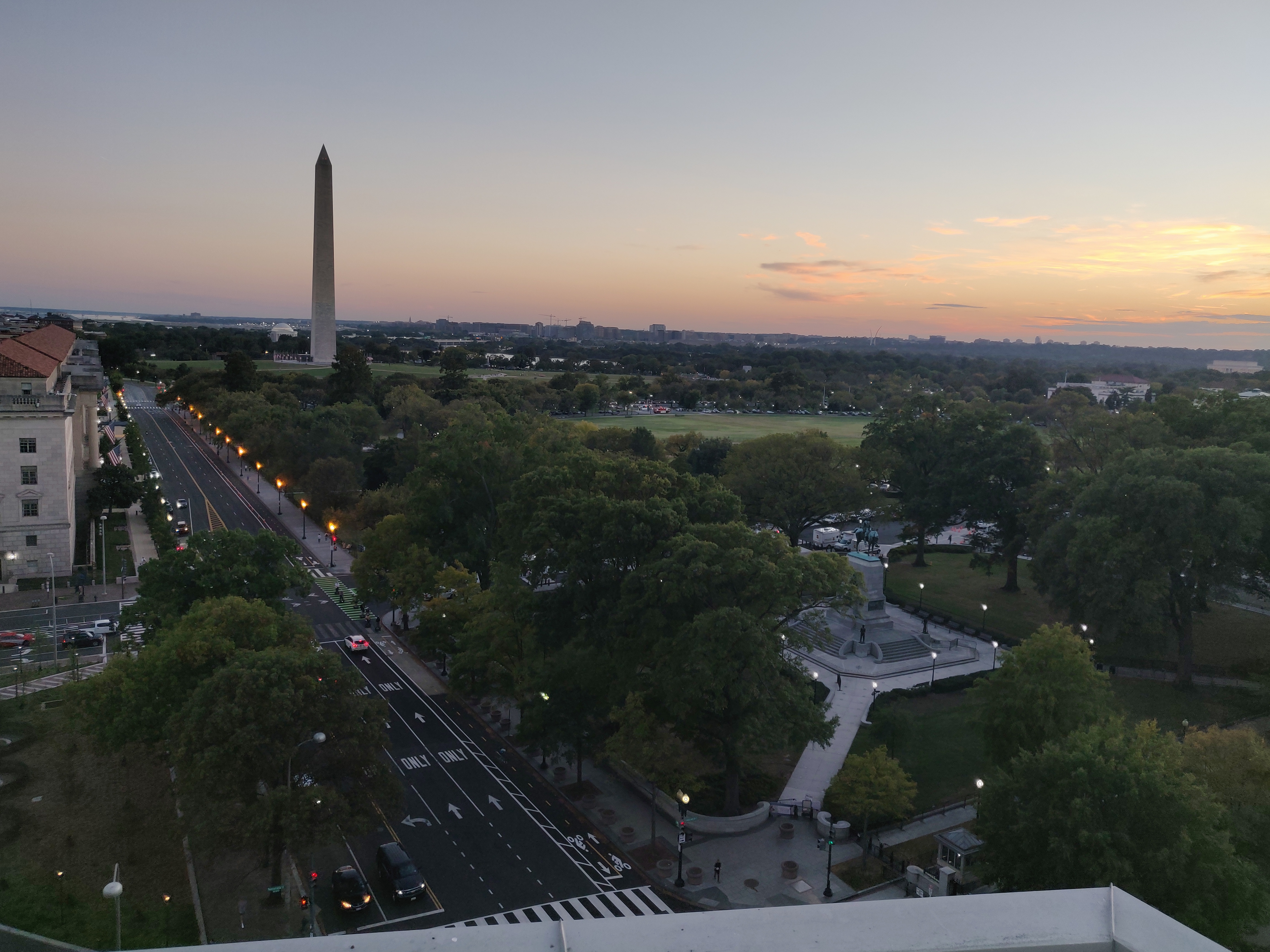 The National Mall America’s Front Yard (image credits: wikimedia)