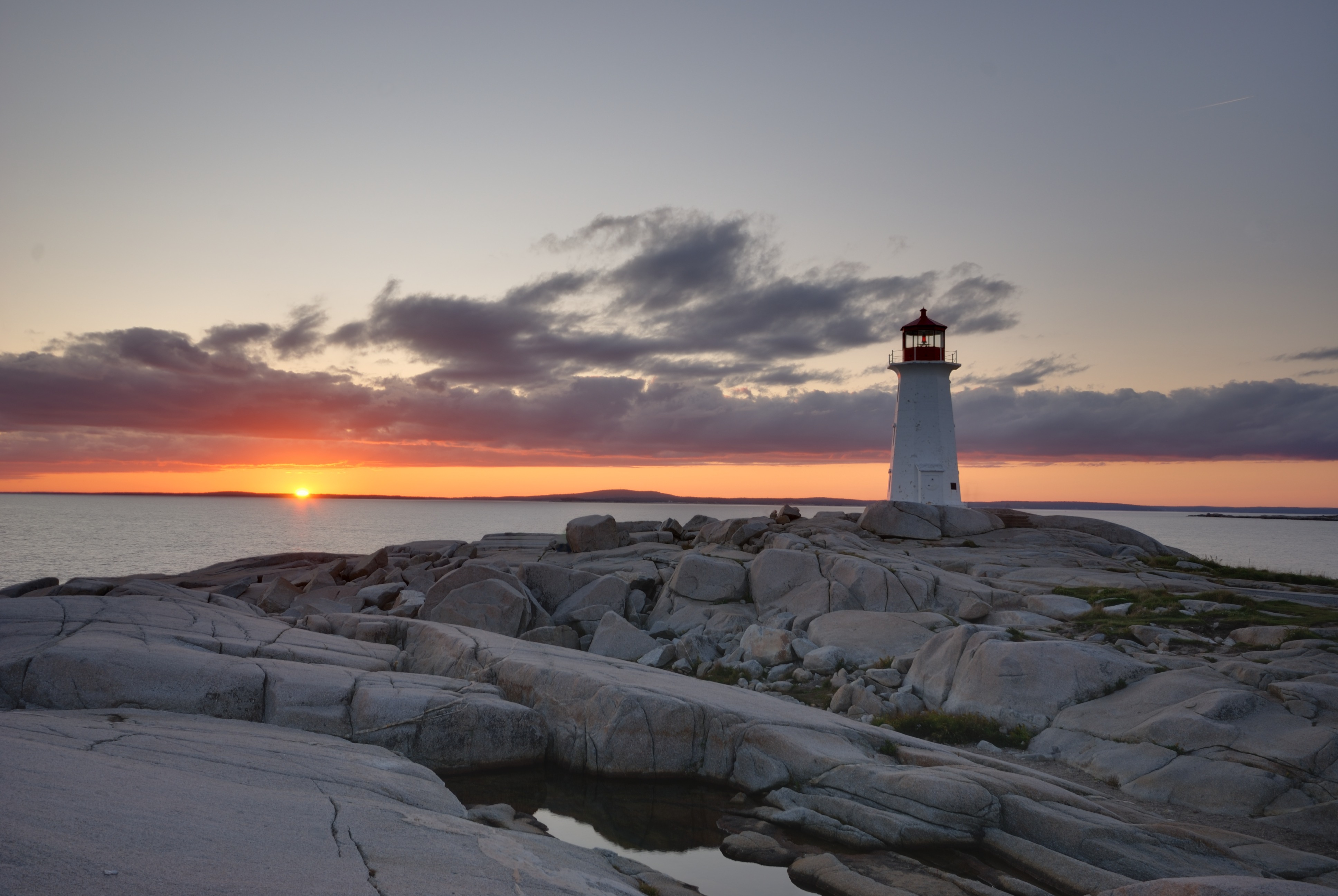 Peggy’s Cove Small Town Big Crowds (image credits: wikimedia)