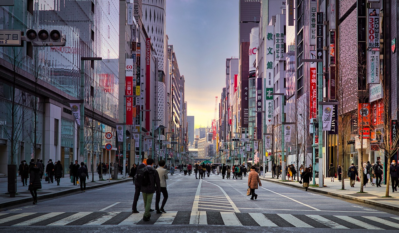 Japan Tradition Meets Overtourism (image credits: pixabay)