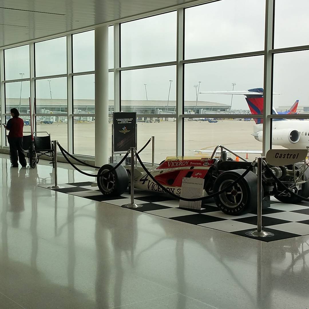 Indianapolis International Airport (IND) – Indiana (image credits: wikimedia)