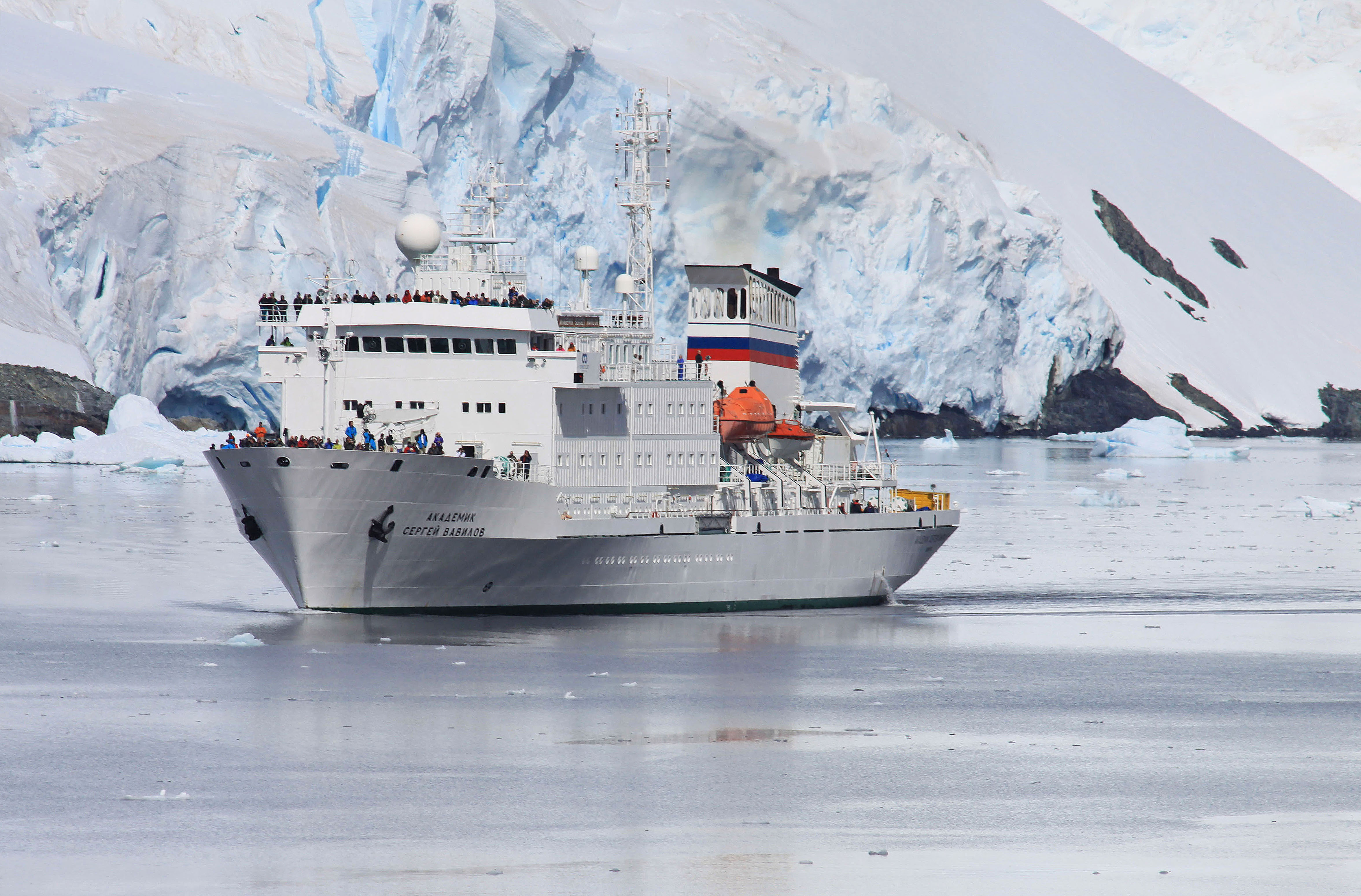 Planning Your Antarctic Adventure (image credits: wikimedia)