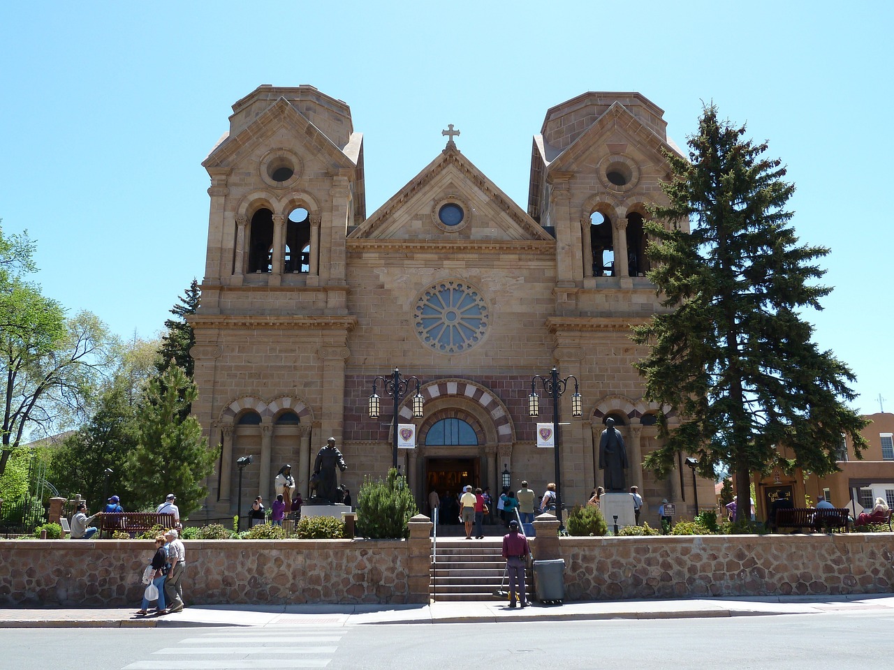 Santa Fe, New Mexico: A Mosaic of Art and Heritage (image credits: pixabay)