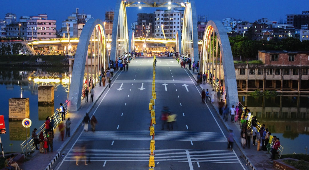 Bangladesh: Infrastructure Strained by Growth (image credits: unsplash)