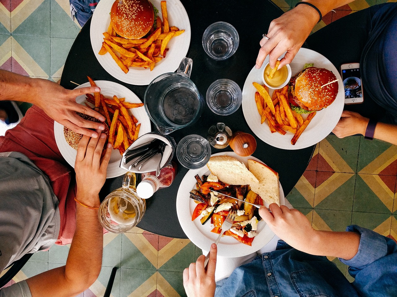 29. Share meals or connection moments (image credits: pixabay)