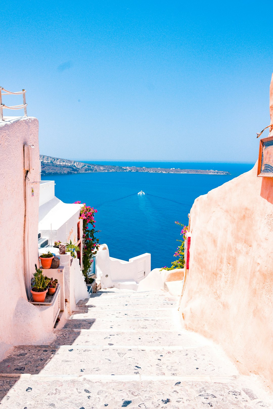 Greece: Where Ancient Wonders Become Death Traps (image credits: unsplash)
