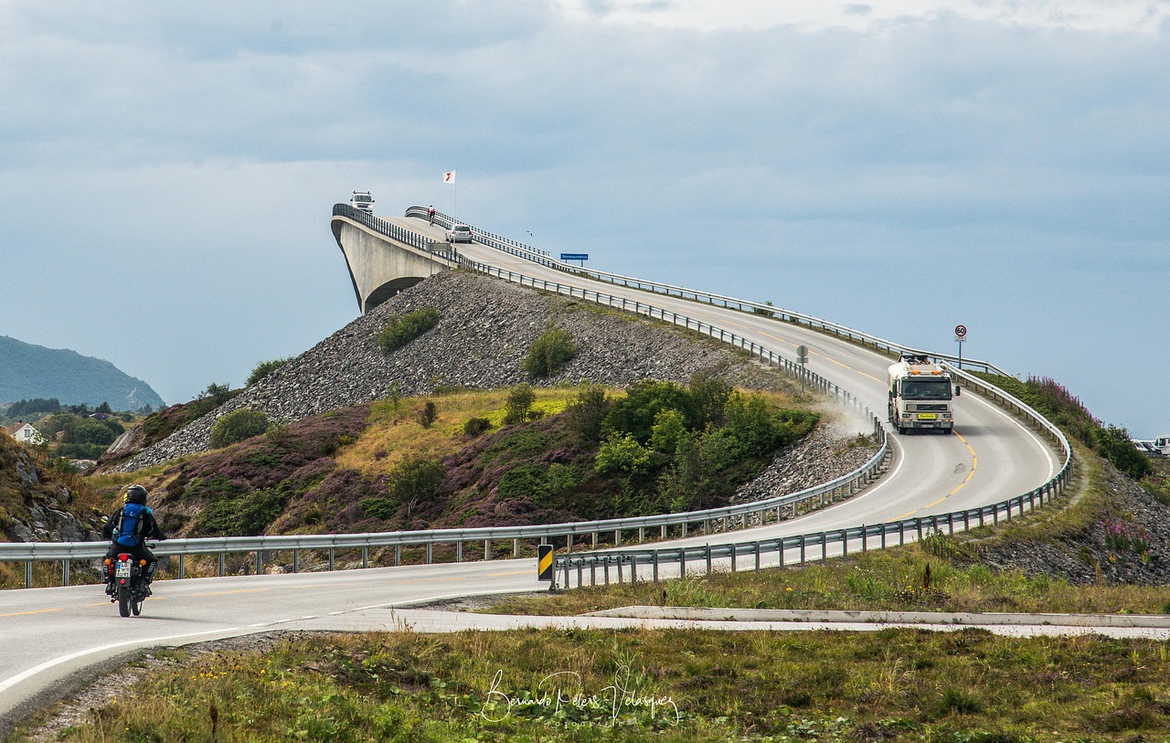 Norway: Where Every Bend Reveals a Masterpiece (image credits: pixabay)