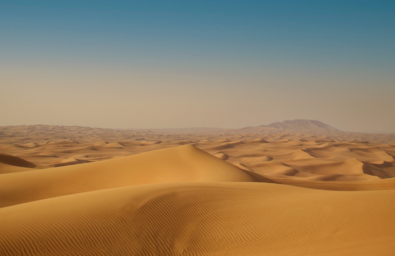 United Arab Emirates: Desert Heat in the Heart of Winter (image credits: pixabay)