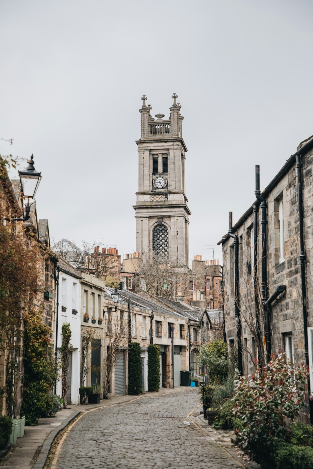 Edinburgh, Scotland: Warmth Behind the Historic Walls (image credits: unsplash)