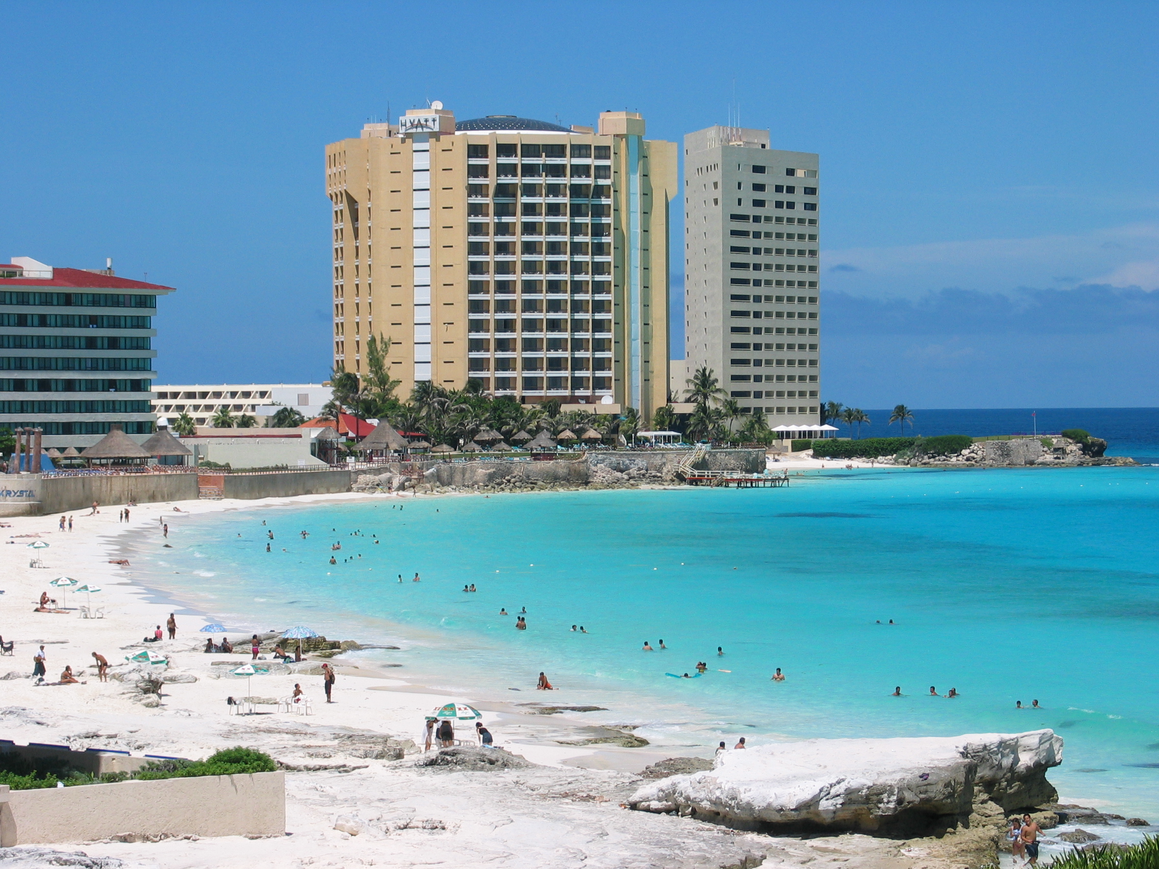 Rising Crime Rates Make Travelers Think Twice (image credits: wikimedia)