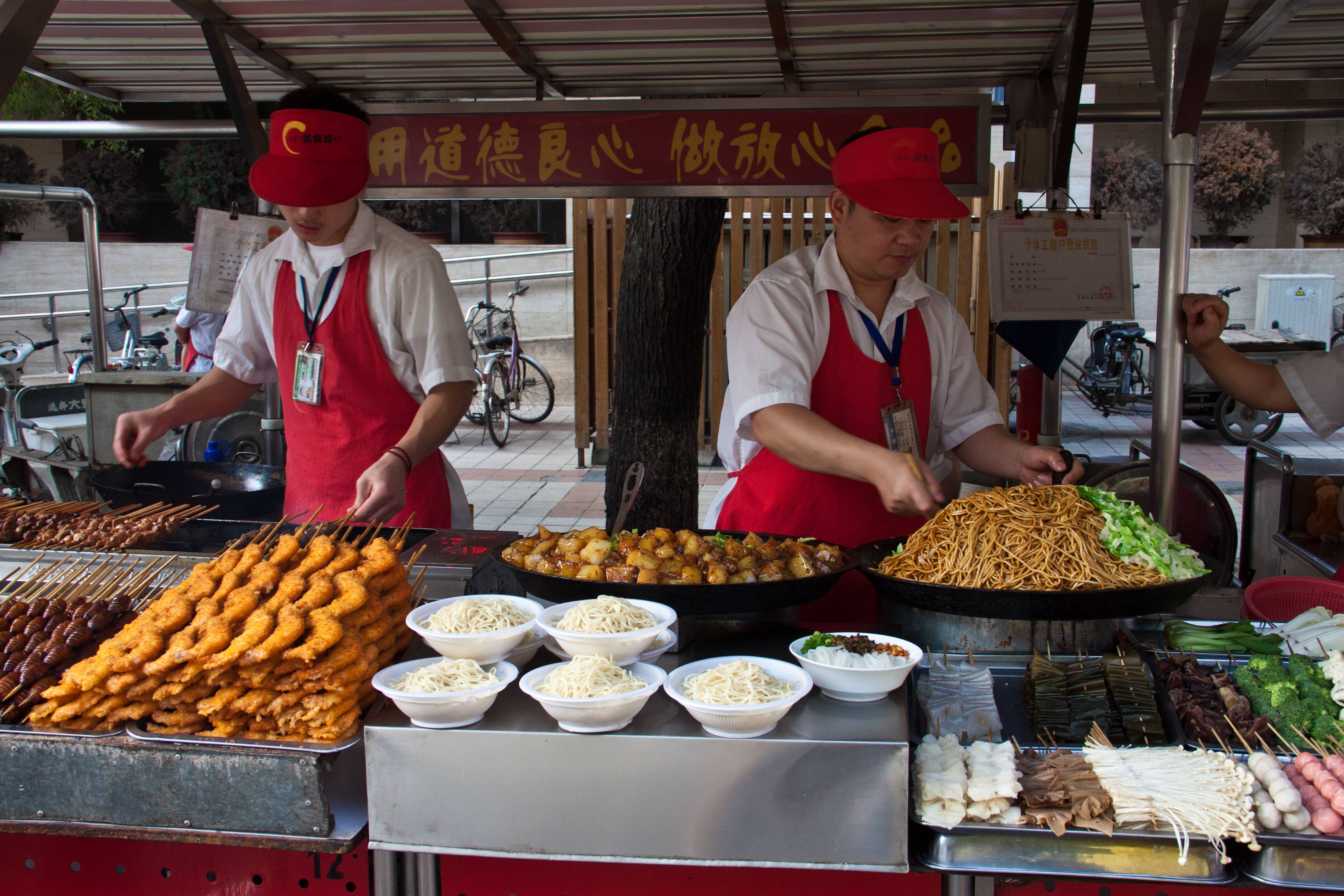 The Experience of Street Food Markets (image credits: wikimedia)