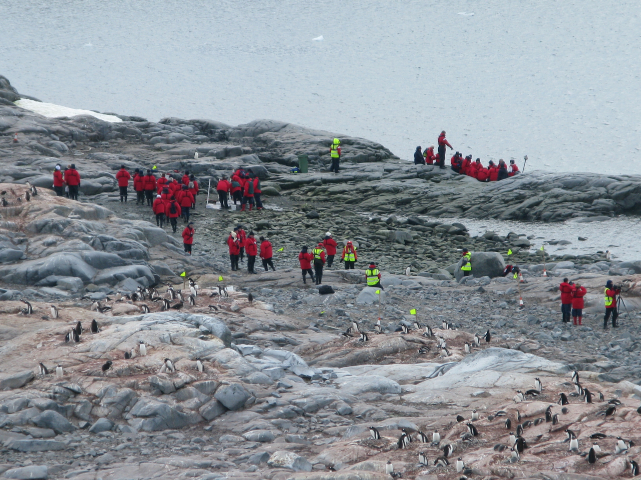 Tourism on the Edge of the World (image credits: wikimedia)