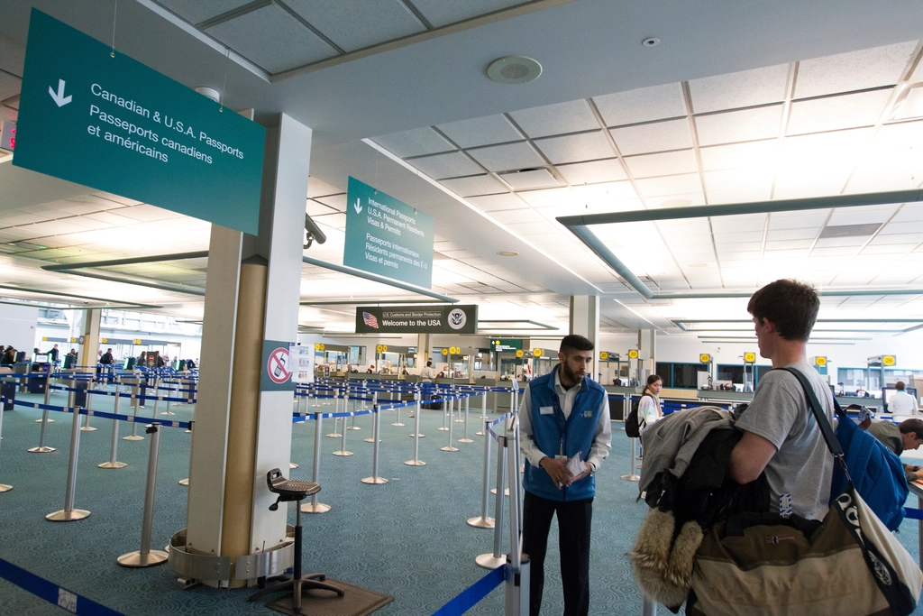Misconception 4: You Don’t Need a Passport for Canada or Mexico (image credits: rawpixel)