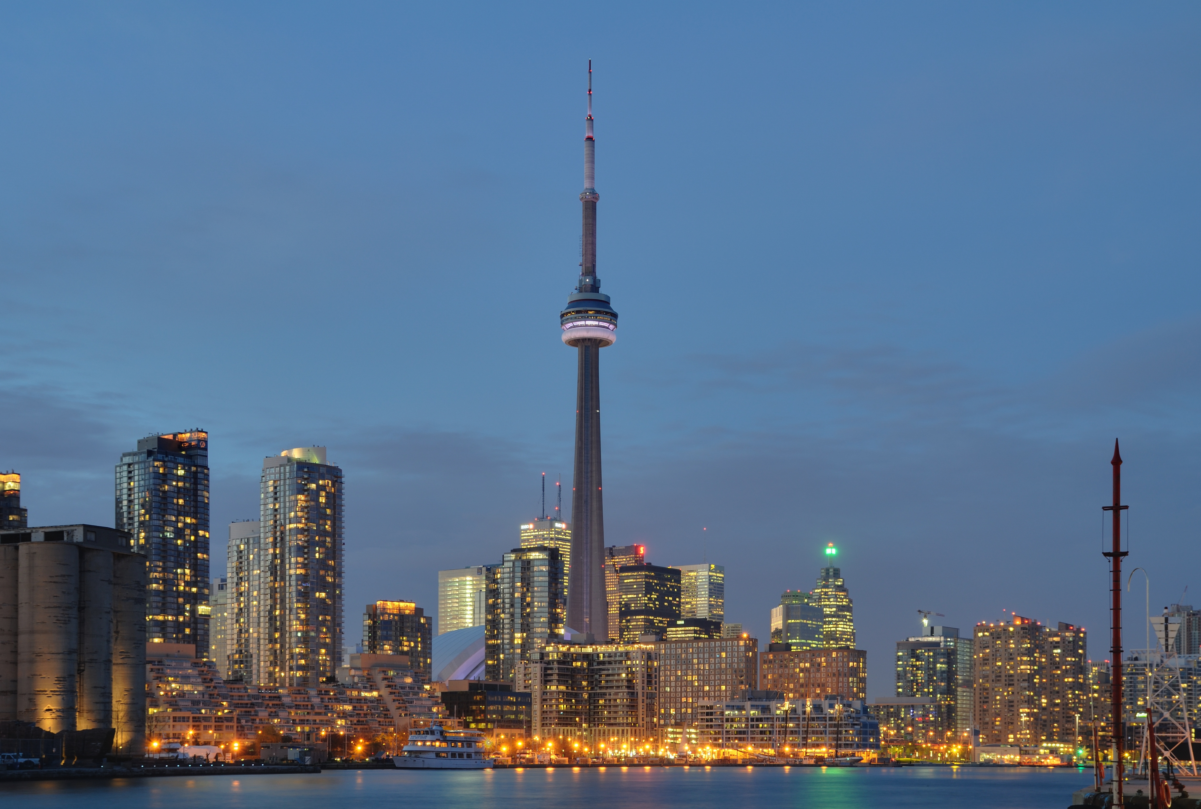 Toronto, Ontario (image credits: wikimedia)