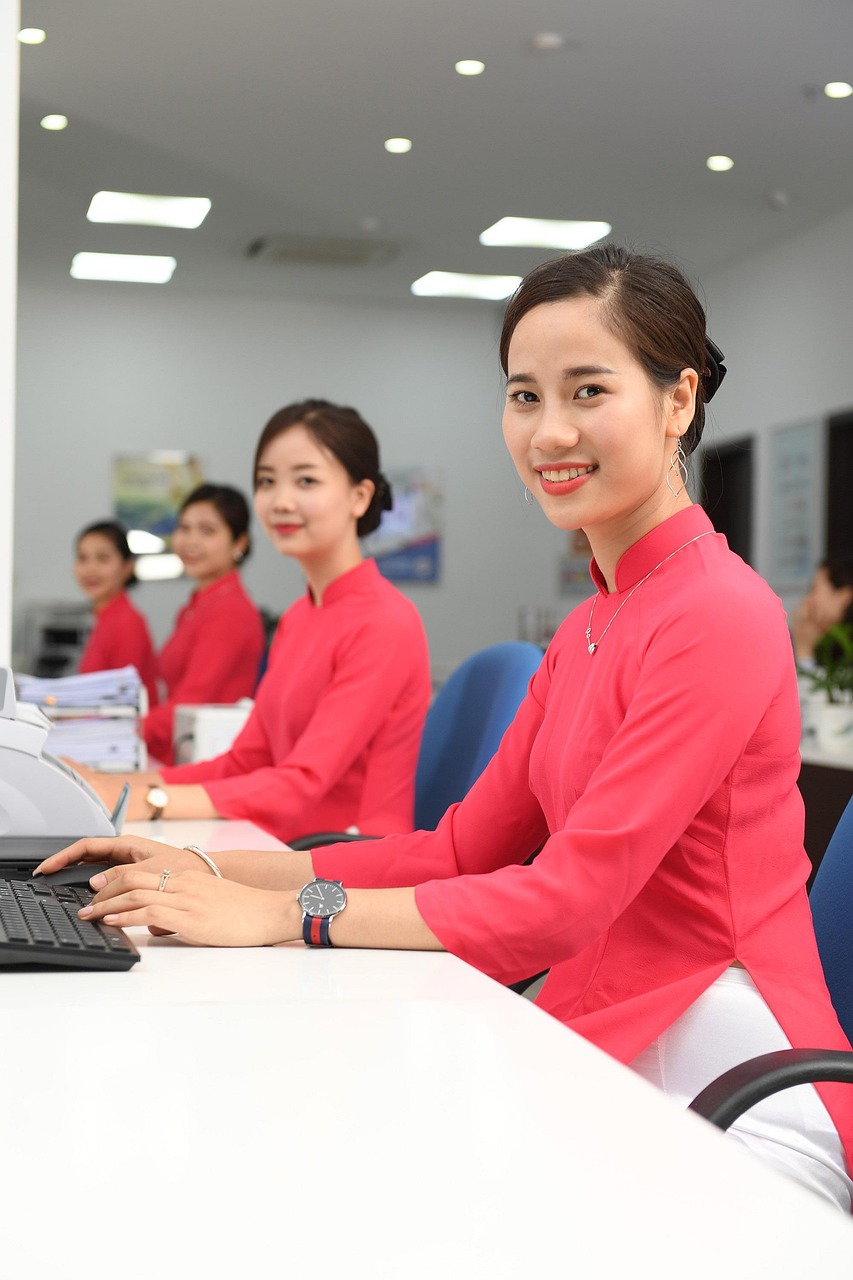 12. Good Customer Service Changes Everything (image credits: pixabay)