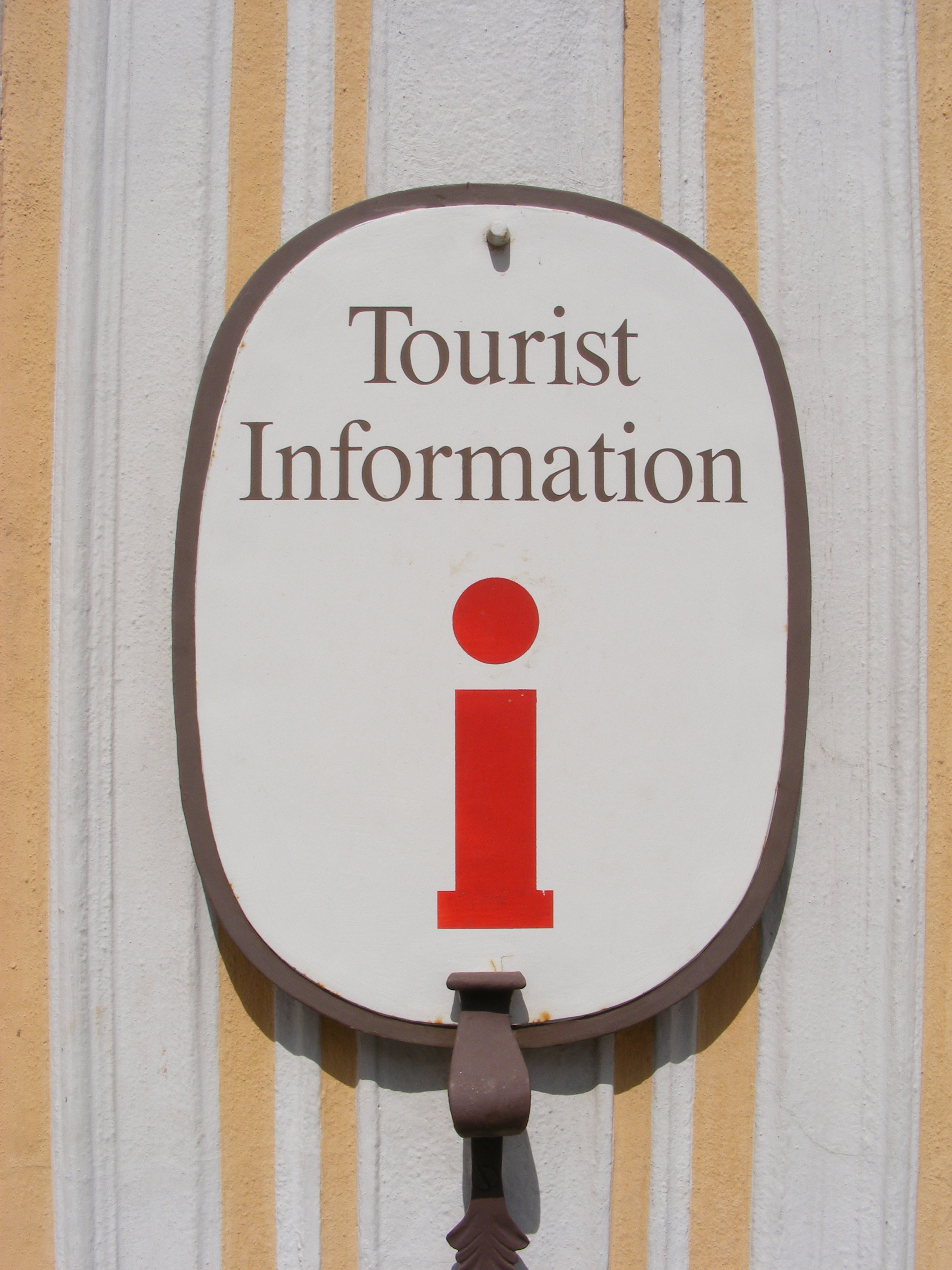 Industry Shifts and the New Face of Travel (image credits: wikimedia)