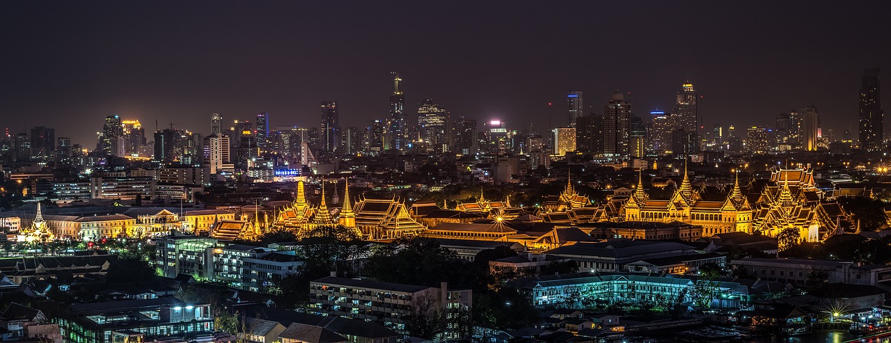 Thailand: The Land of Smiles and Savings (image credits: pixabay)