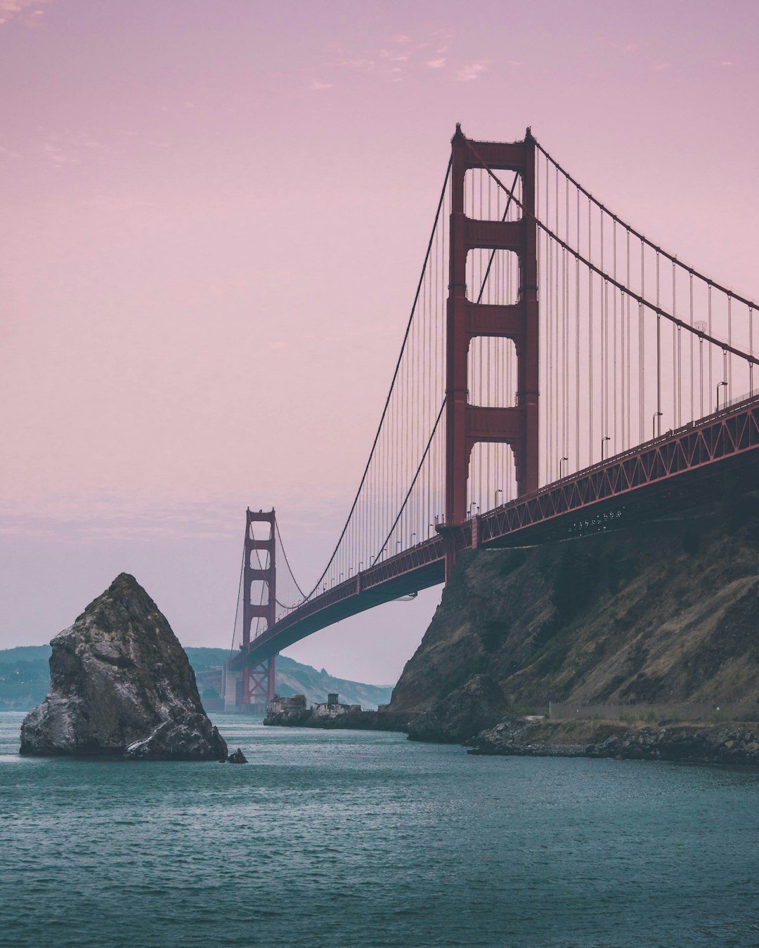 San Francisco, California: A Tech Hub Offering Generous Bonuses (image credits: unsplash)