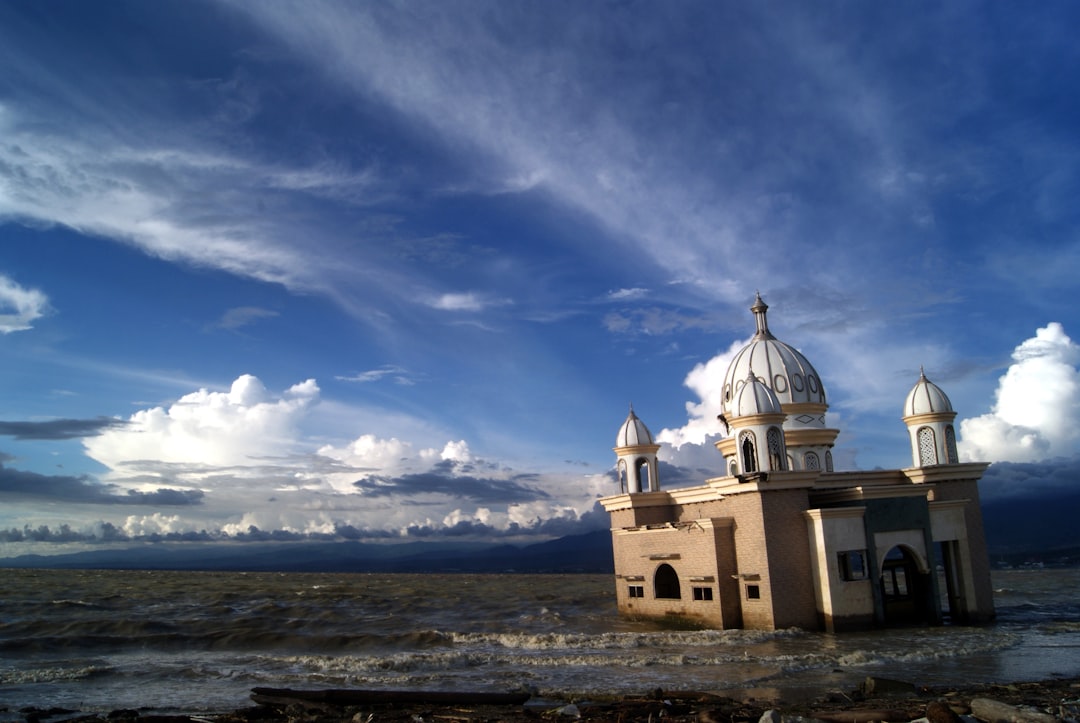 Indonesia: The Tsunami Capital (image credits: unsplash)