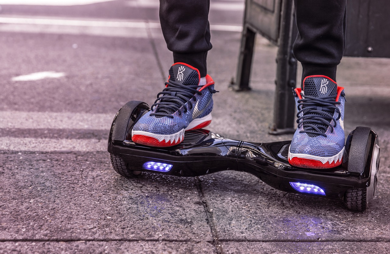 Using Hoverboards or E-Scooters in Terminals (image credits: pixabay)
