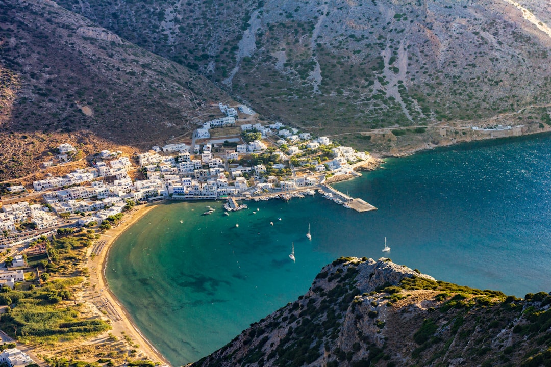 Greece: Affordable History and Island Hopping (image credits: unsplash)
