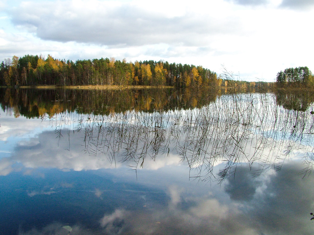 Finland Land of a Thousand Lakes and Quiet Nights (image credits: flickr)
