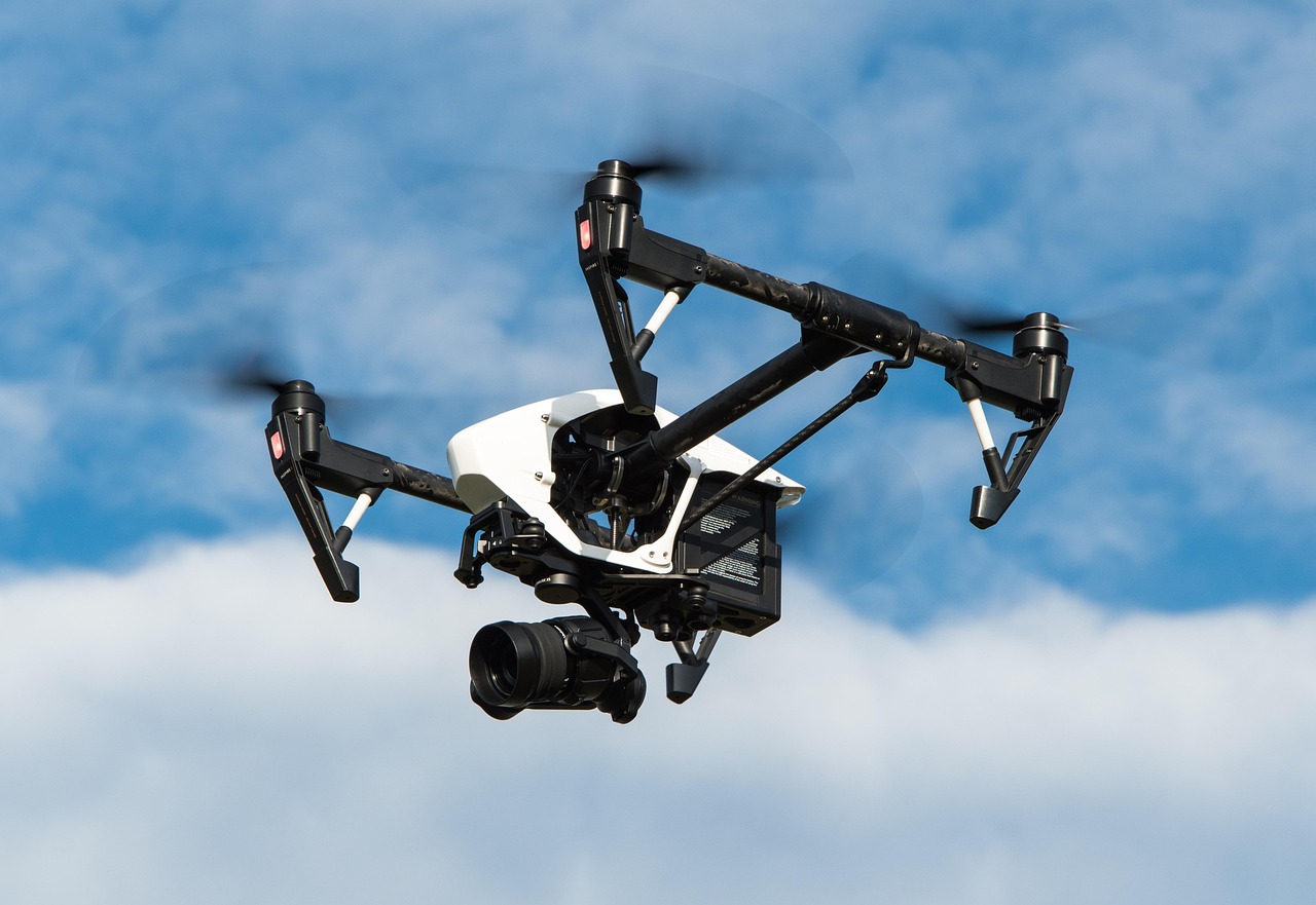 The Role of Technology in Flight Safety (image credits: pixabay)