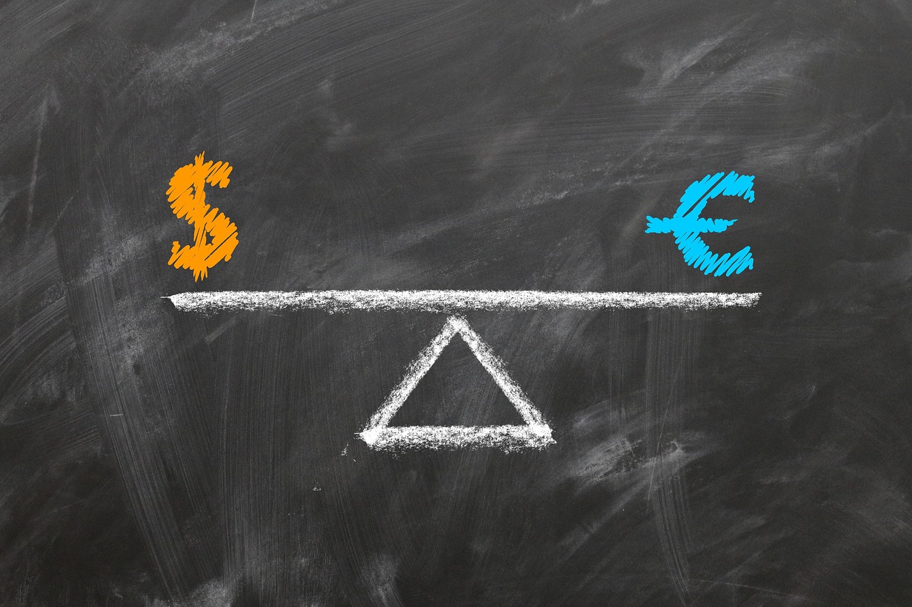 Currency and Financial Precautions: Staying Ahead of Surprises (image credits: pixabay)