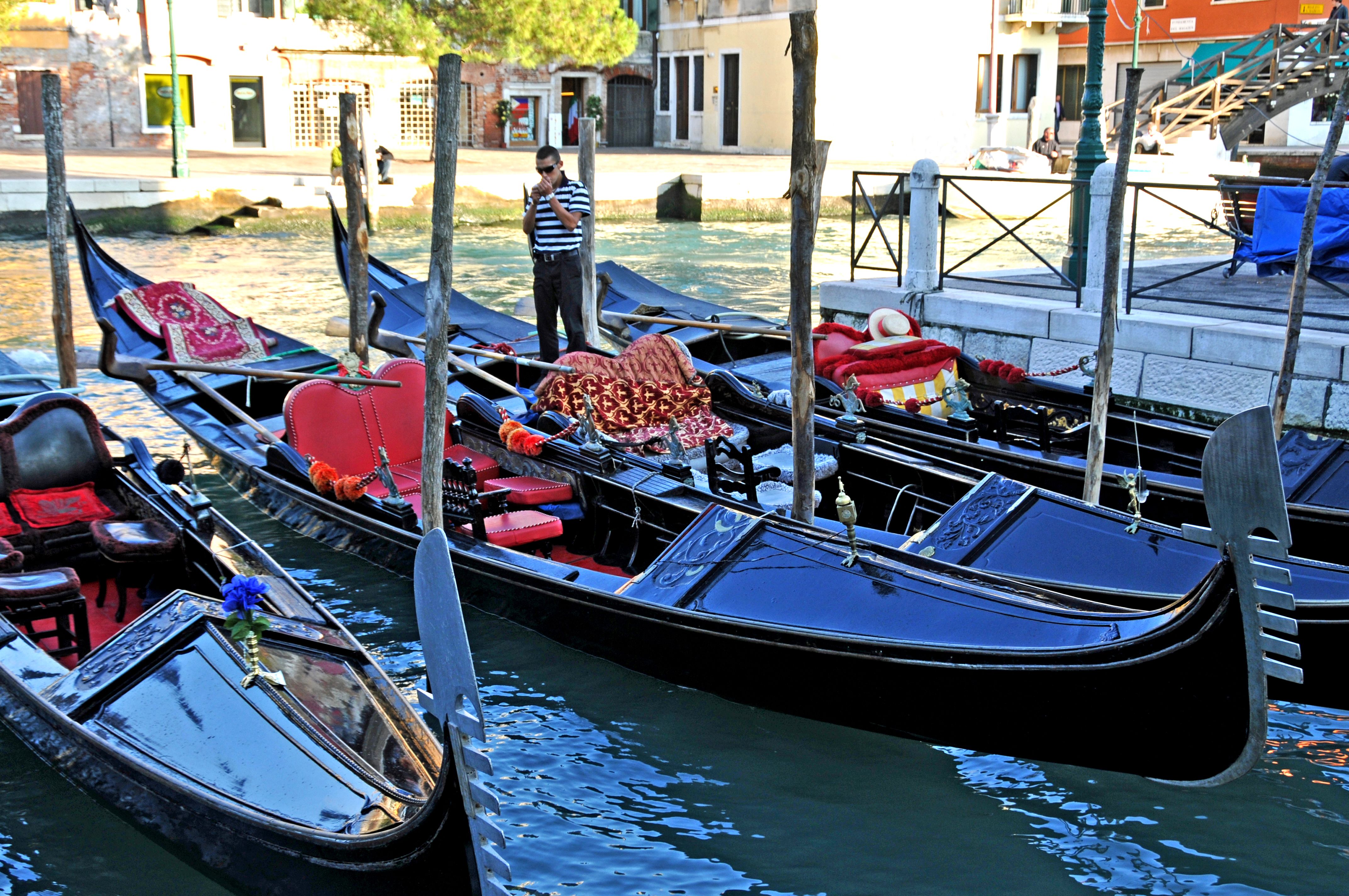 Venice Every View Has a Price Tag (image credits: wikimedia)