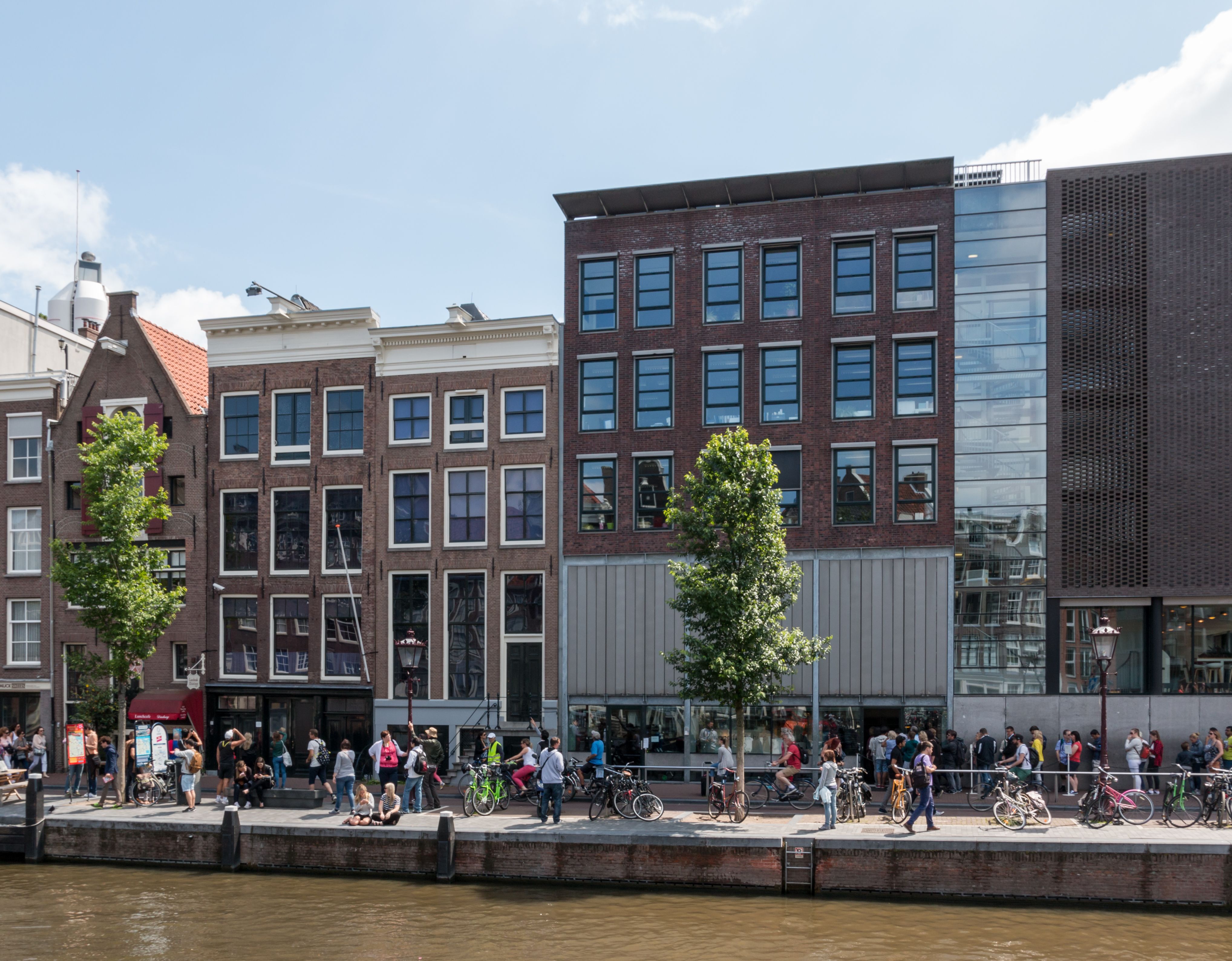 Amsterdam, Netherlands (image credits: wikimedia)