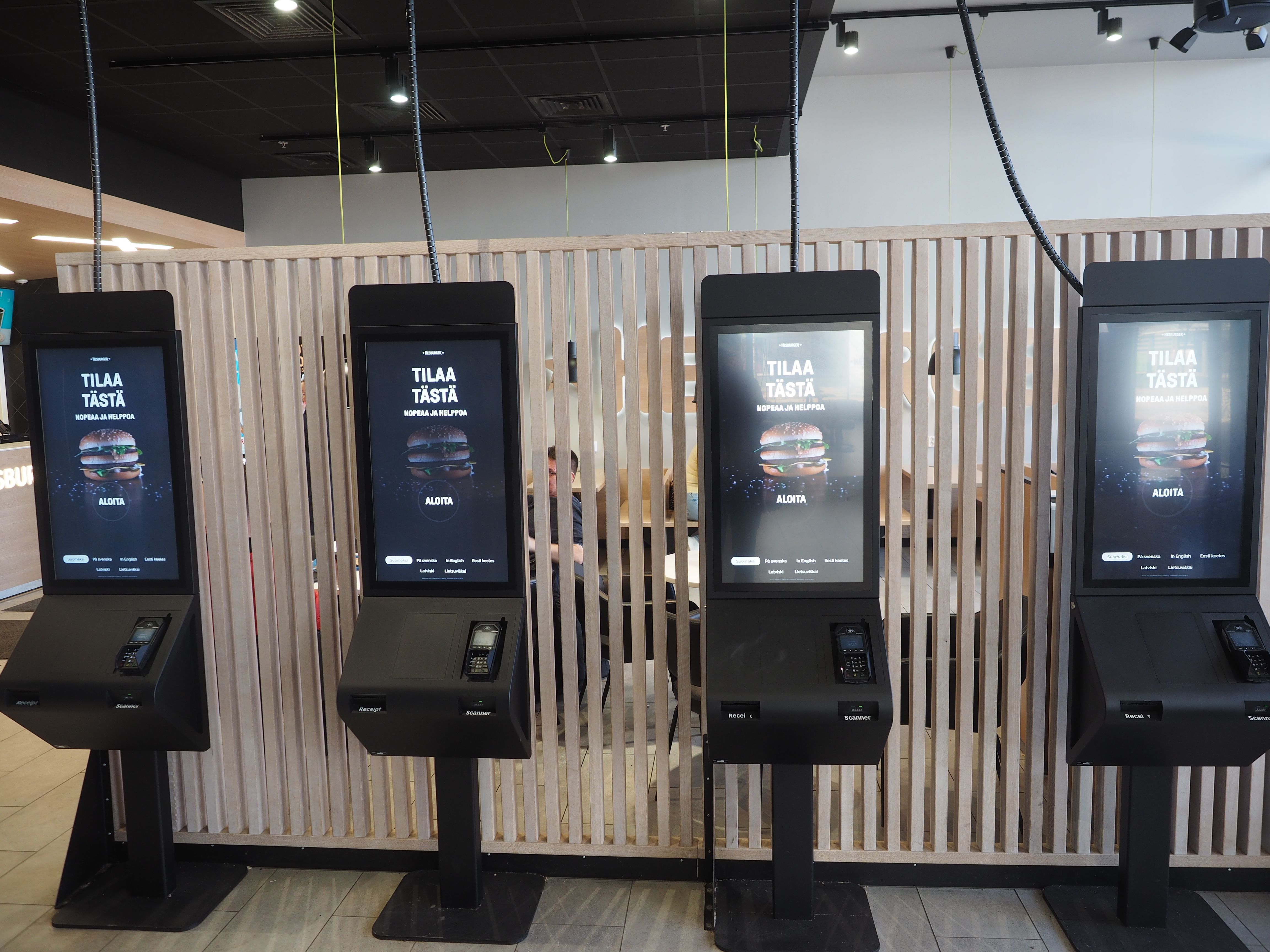 Street Food Robots and Automation (image credits: wikimedia)