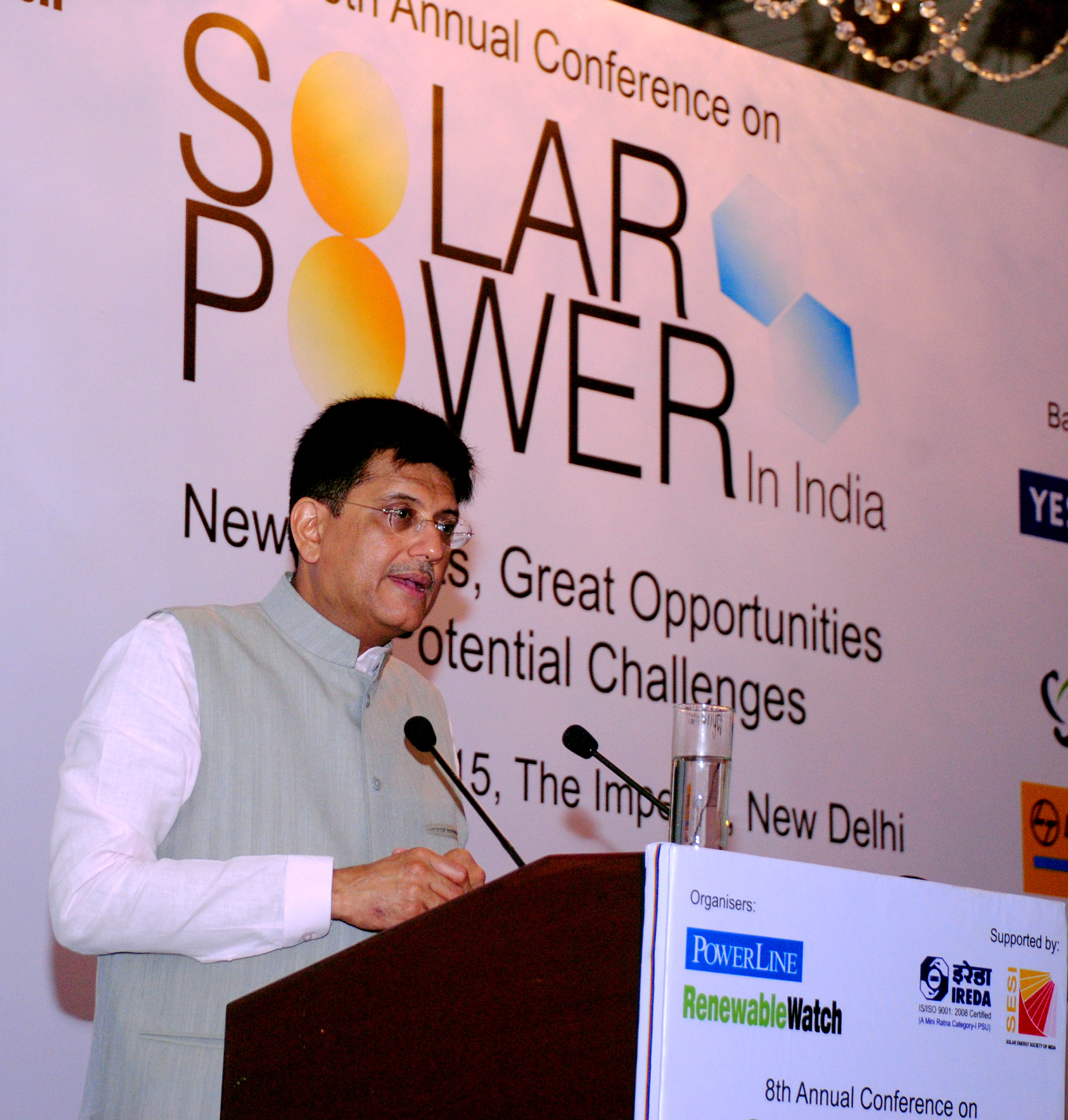 India: Walking the Tightrope Between Coal and Solar (image credits: wikimedia)