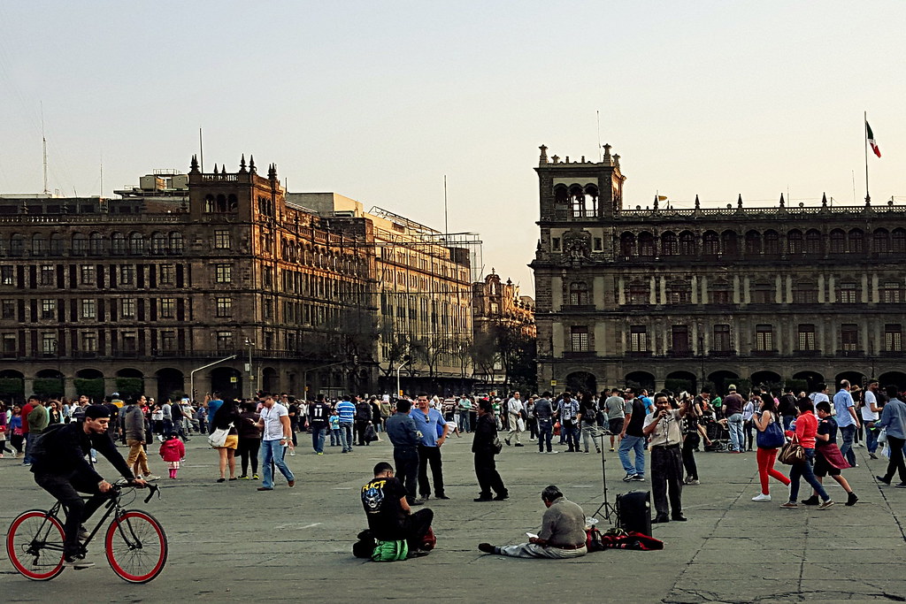 Mexico City, Mexico: Vibrant Culture and Growing Expat Community (image credits: flickr)