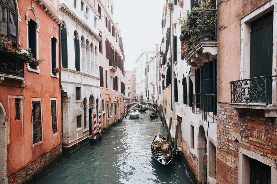 Venice Sinking in Stillness (image credits: stocksnap)