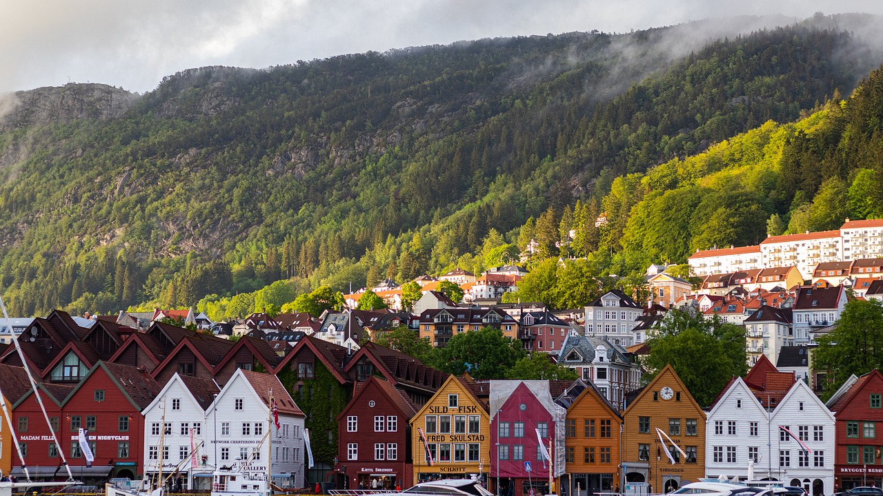 Norway: A Leader in Happiness (image credits: pixabay)